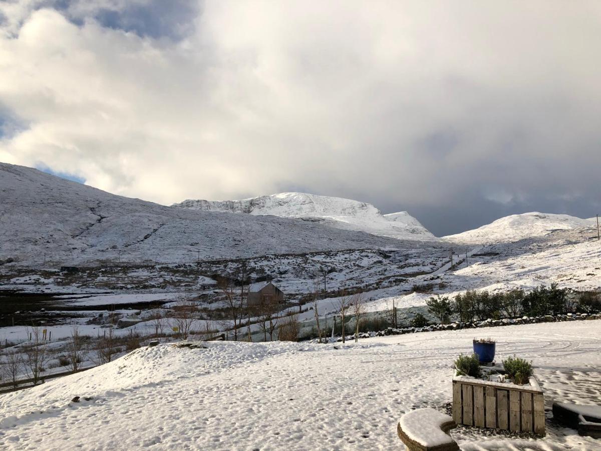 Lochedge Lodge Bunaveneadar